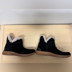 Taos Future Mid Boots - Suede Womens 11